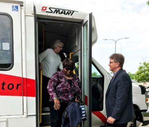 seniors learning how to use public transportation